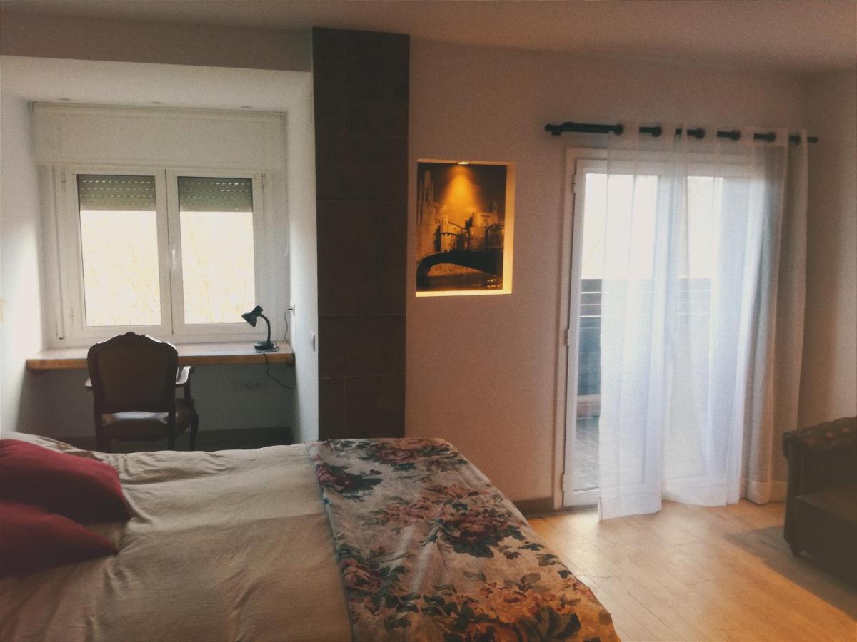 Turistic Girona - Piso De 1, 2 O 3 Habitaciones Екстериор снимка