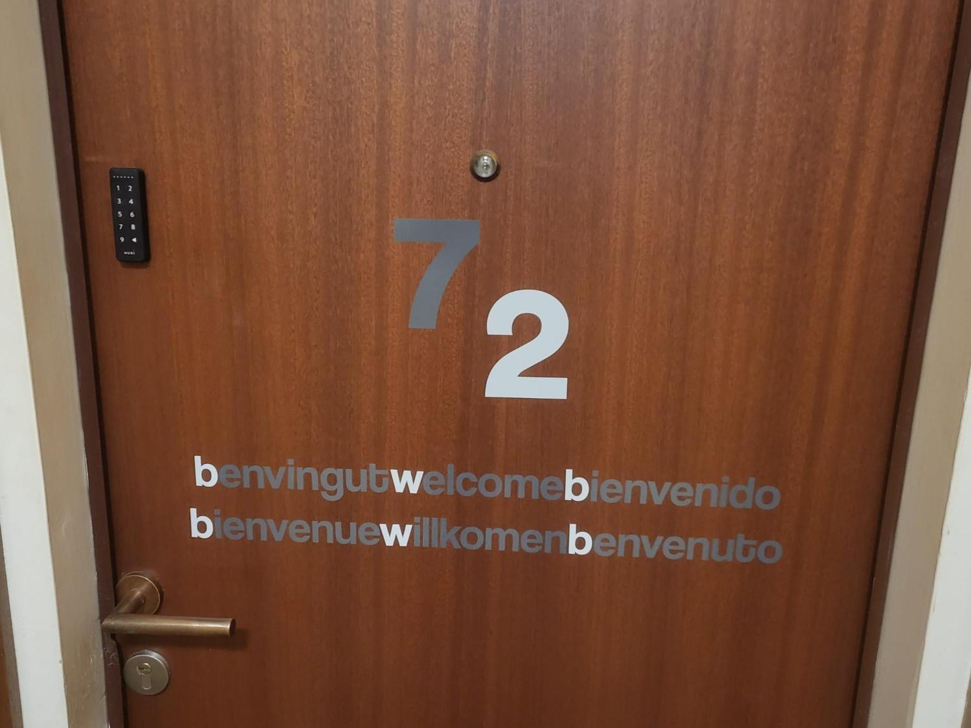 Turistic Girona - Piso De 1, 2 O 3 Habitaciones Екстериор снимка