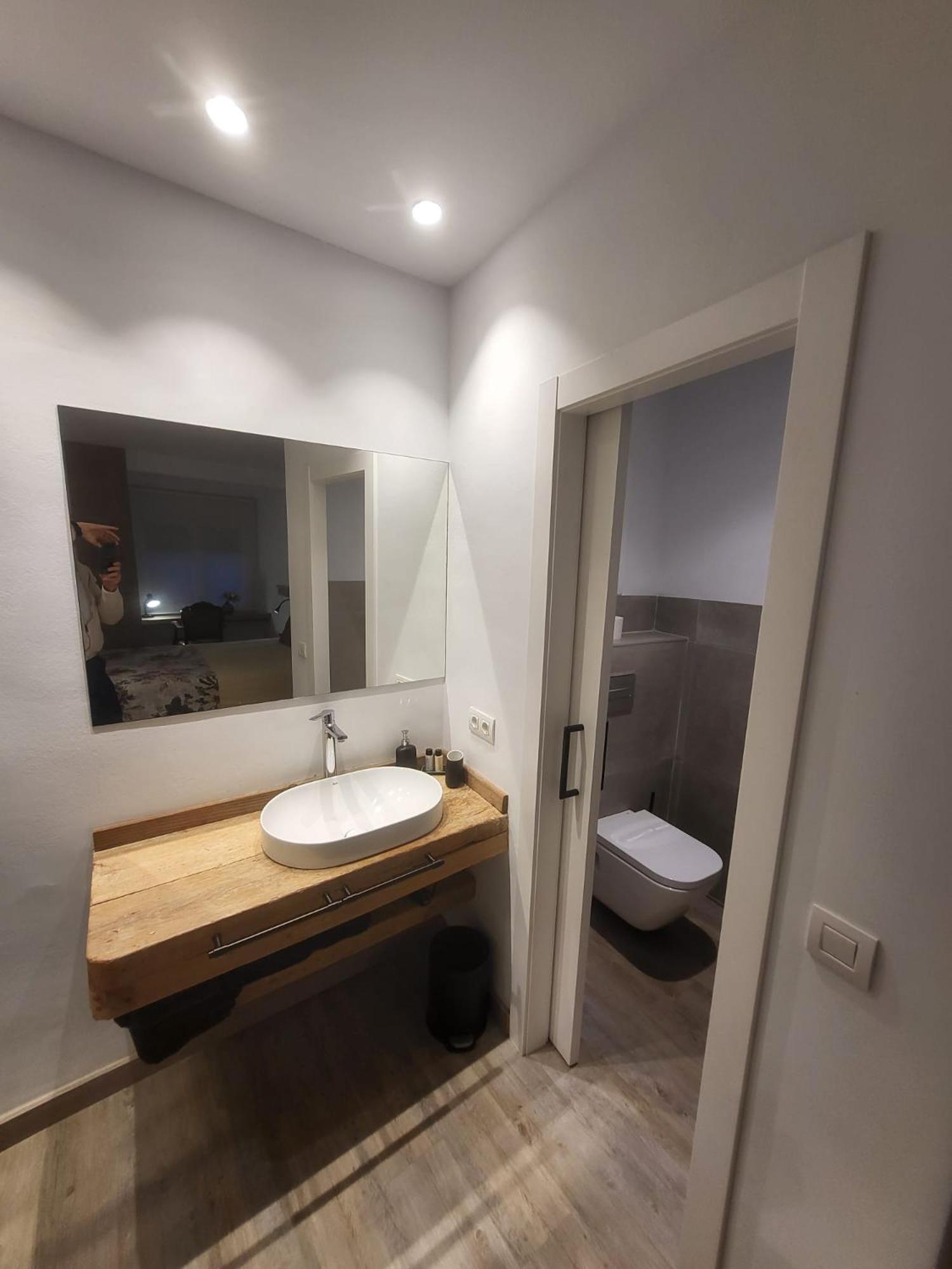 Turistic Girona - Piso De 1, 2 O 3 Habitaciones Екстериор снимка